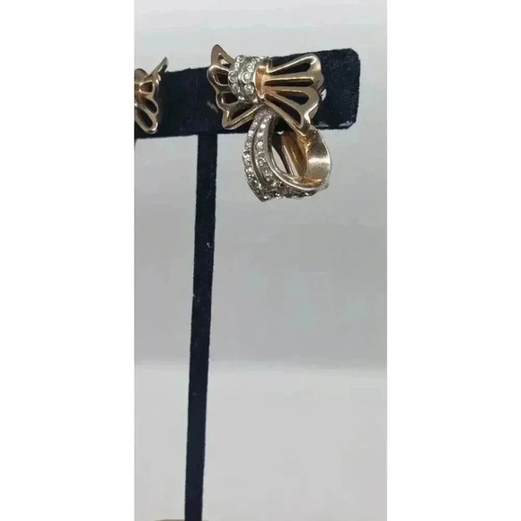 Vintage Earrings Gold Bows & Ribbons Rhinestone Clip Dimensional Holiday Gift - Picture 3 of 7